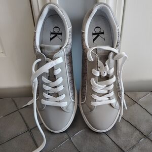 Calvin Klein Charli Grey Logo Low Top Sneakers on 9M